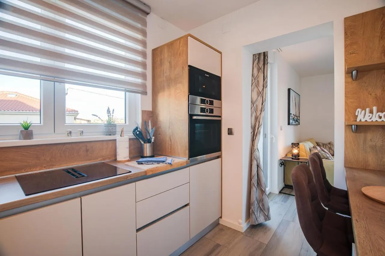 Comfortable 2 Bedroom Apartment Marina Close To Beach Krk Town