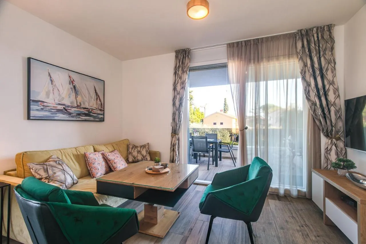 Comfortable 2 Bedroom Apartment Marina Close To Beach Krk Town