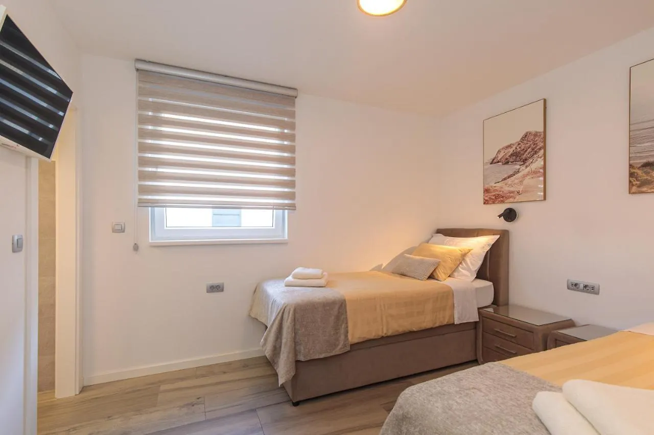 Comfortable 2 Bedroom Apartment Marina Close To Beach Krk Town